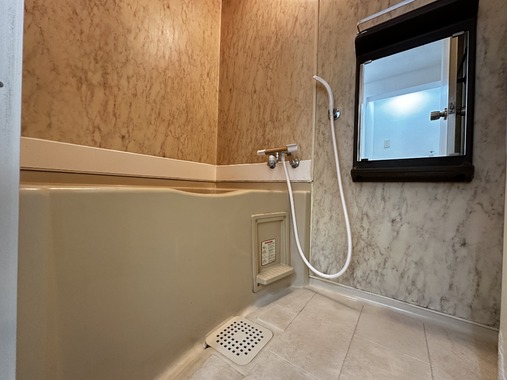 バス・シャワールーム