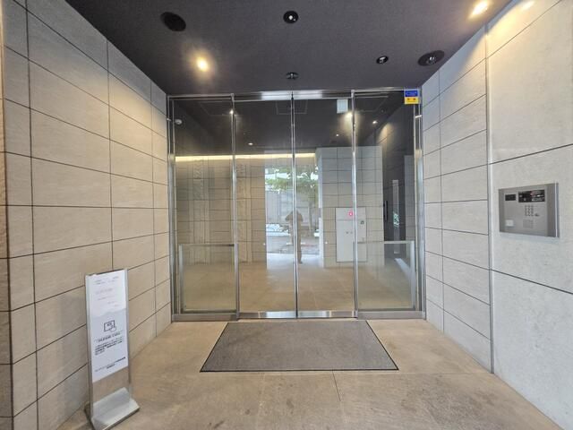 ロビー　落ち着いたロビーです
