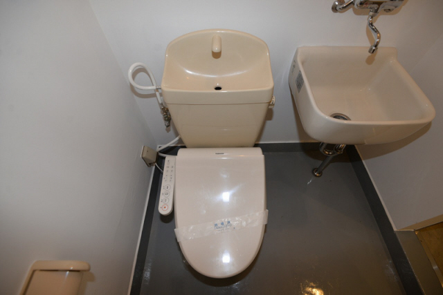 トイレ　落ち着いたトイレです