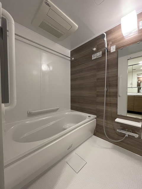 バス・シャワールーム　※写真は同タイプ住戸です。