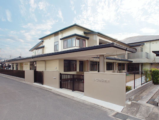 幼稚園・保育園　いづみ保育園（幼稚園・保育園）まで410m