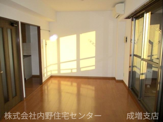 メルベーユ丸山台の居間写真