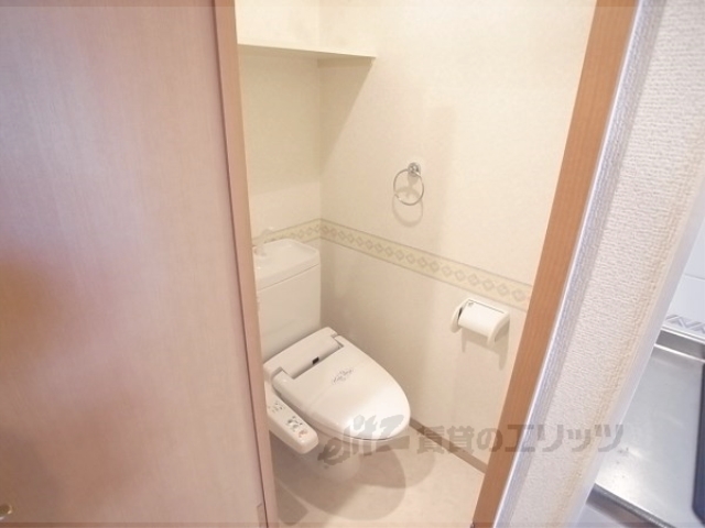 エリーフラッツ京町のトイレ写真