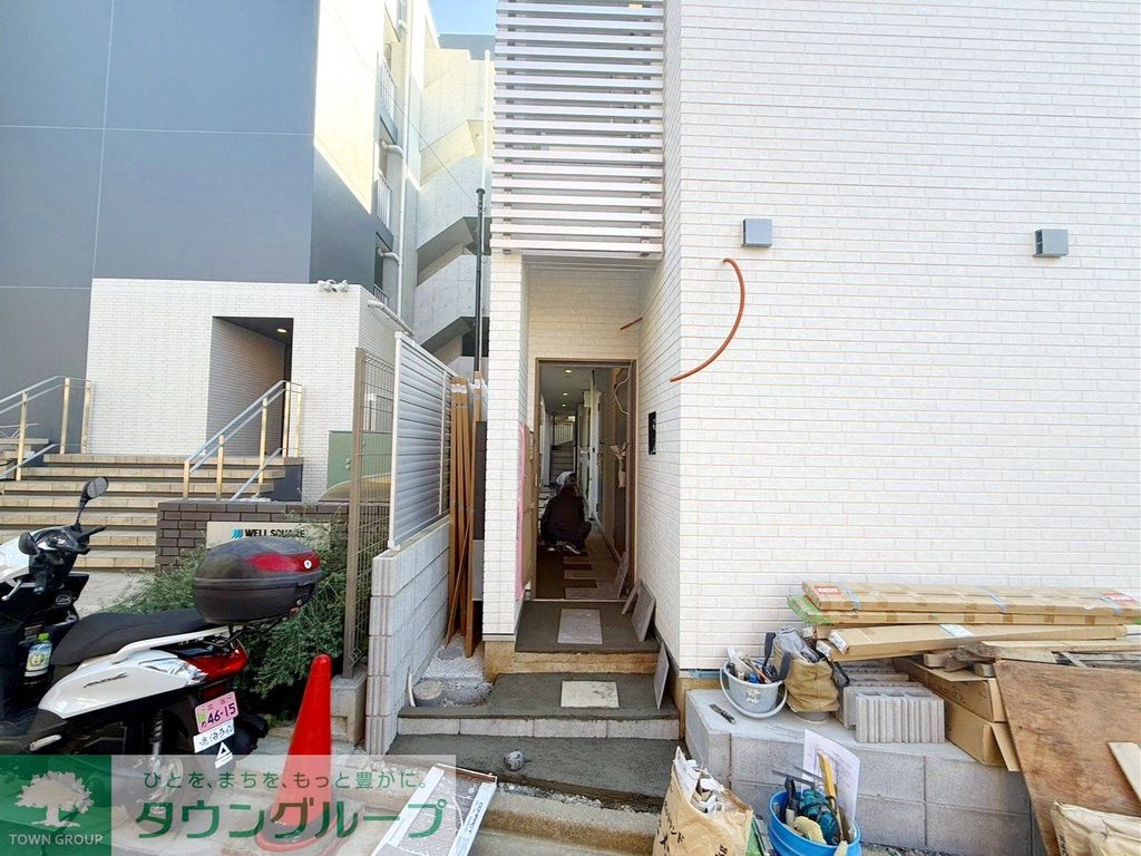 エントランス　お部屋探しはタウンハウジングへ♪