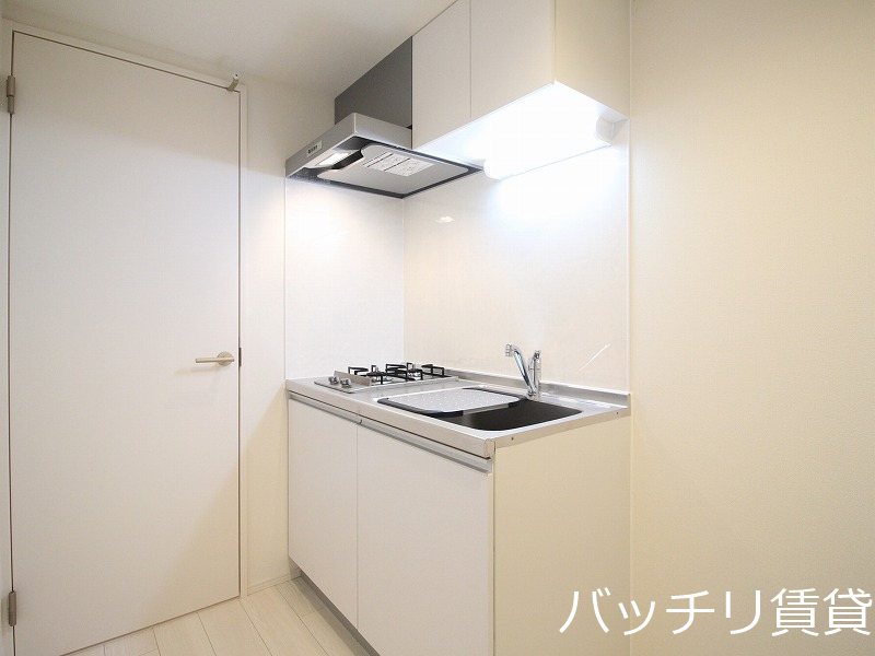 キッチン　同型タイプの為、現状を優先いたします。