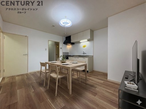 居室・リビング　画像中の家具はAIにより配置加工しているため、付属しません