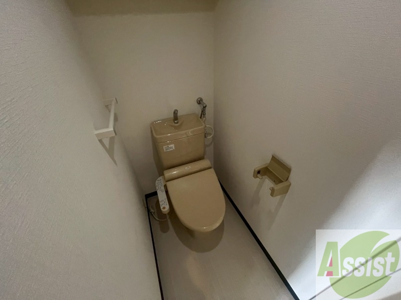 トイレ　トイレです。ウォシュレット付を探している方、おすすめです。