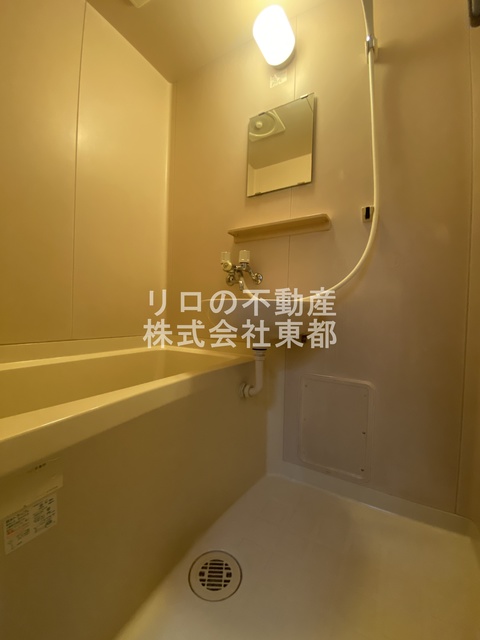バス・シャワールーム　洗面ボールと一体型のバスルームです♪