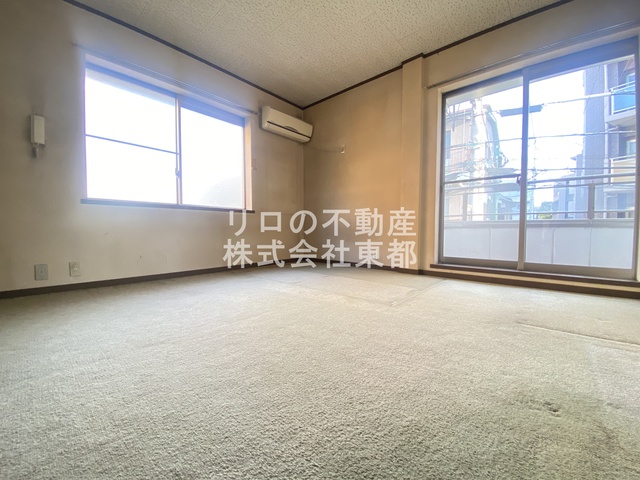 居室・リビング　明るい雰囲気で暮らしやすい！優しい質感の室内がオススメ☆
