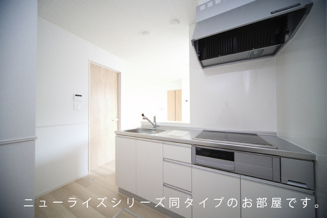 キッチン　※同タイプのお部屋です