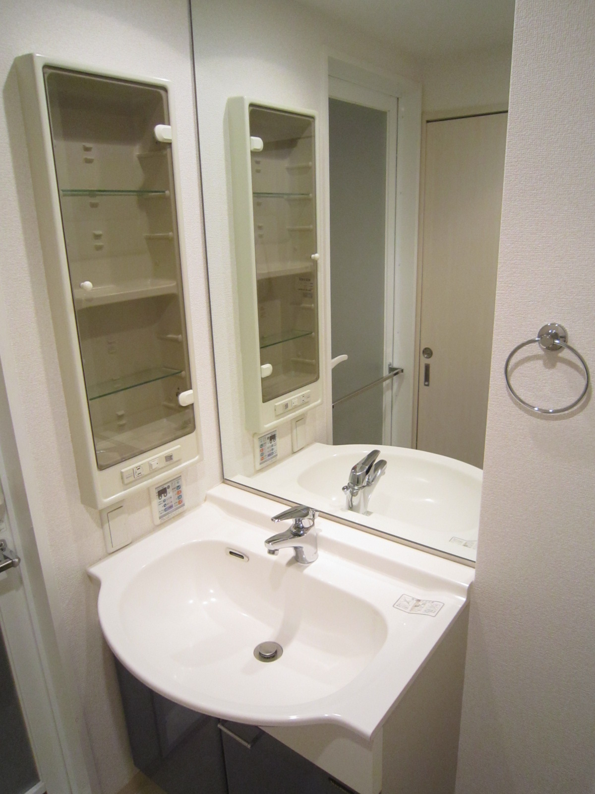 洗面設備　独立洗面台