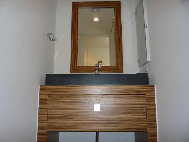 洗面設備　※写真は別タイプのお部屋です。