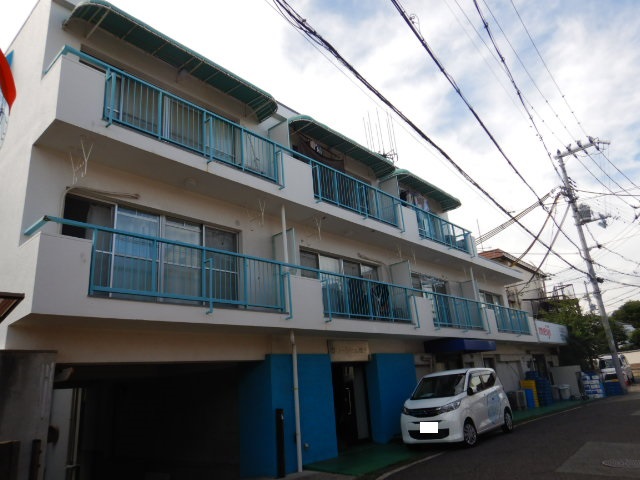 神戸市垂水区東舞子町のマンションの建物外観