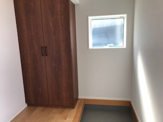 大津室戸建の玄関写真