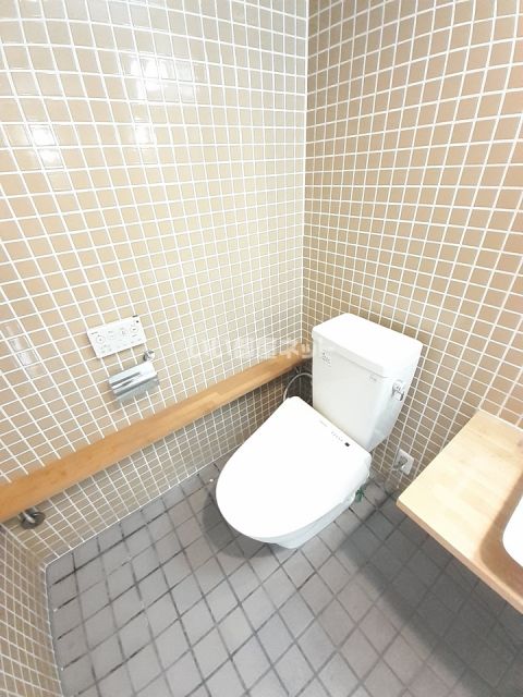 【HATAYAアパートメントのトイレ】