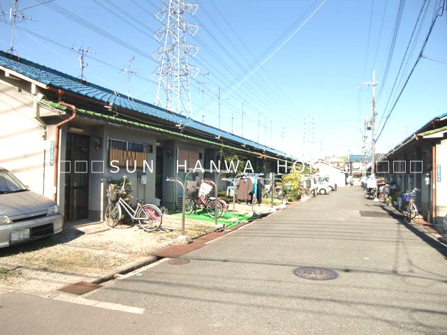 八尾市小阪合町のアパートの建物外観