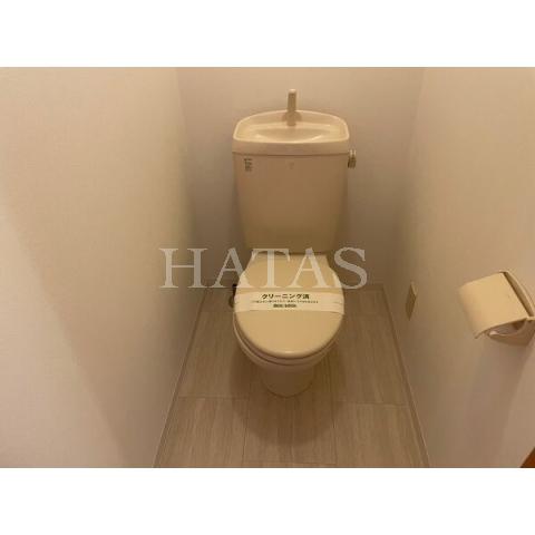 トイレ　同物件別部屋です。