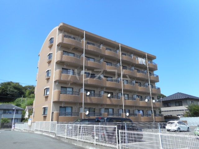 掛川市下俣南のマンションの建物外観