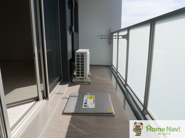 バルコニー　南向きで日当たり良好です。