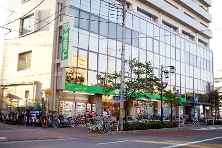 【府中市若松町のアパートのスーパー】