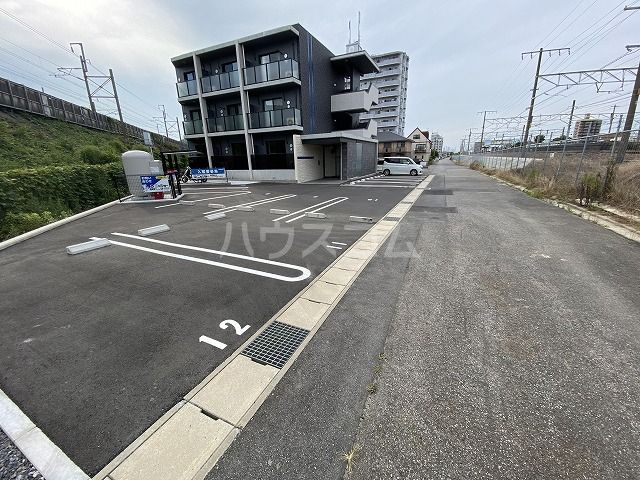 【レジデンス幸田駅前の駐車場】