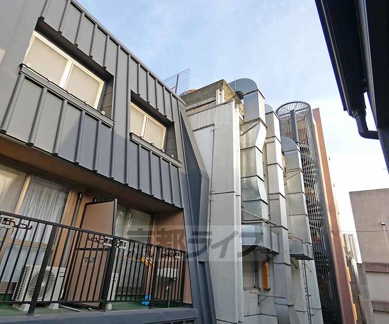 【京都市中京区朝倉町のマンションの眺望】