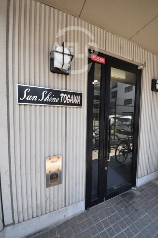 【大阪市中央区釣鐘町のマンションのロビー】