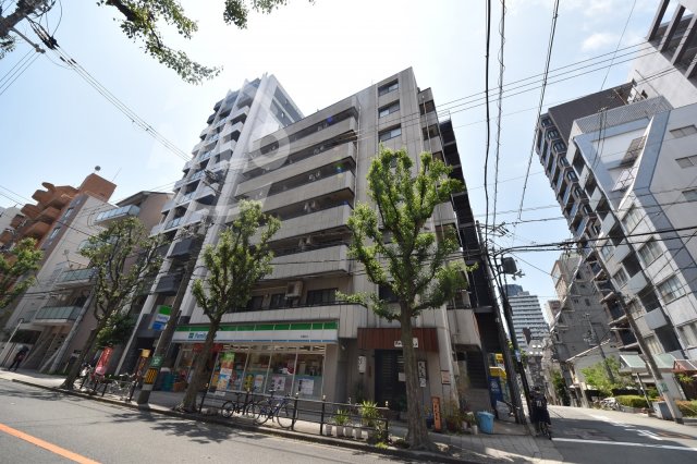 【大阪市中央区釣鐘町のマンションの建物外観】