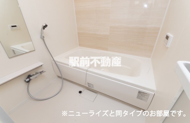 バス・シャワールーム　同タイプ別建物