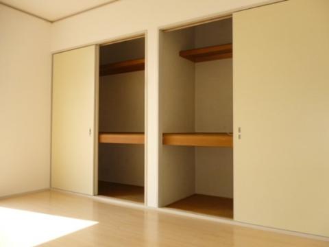 エステートピア鮎川　収納　収納（開）