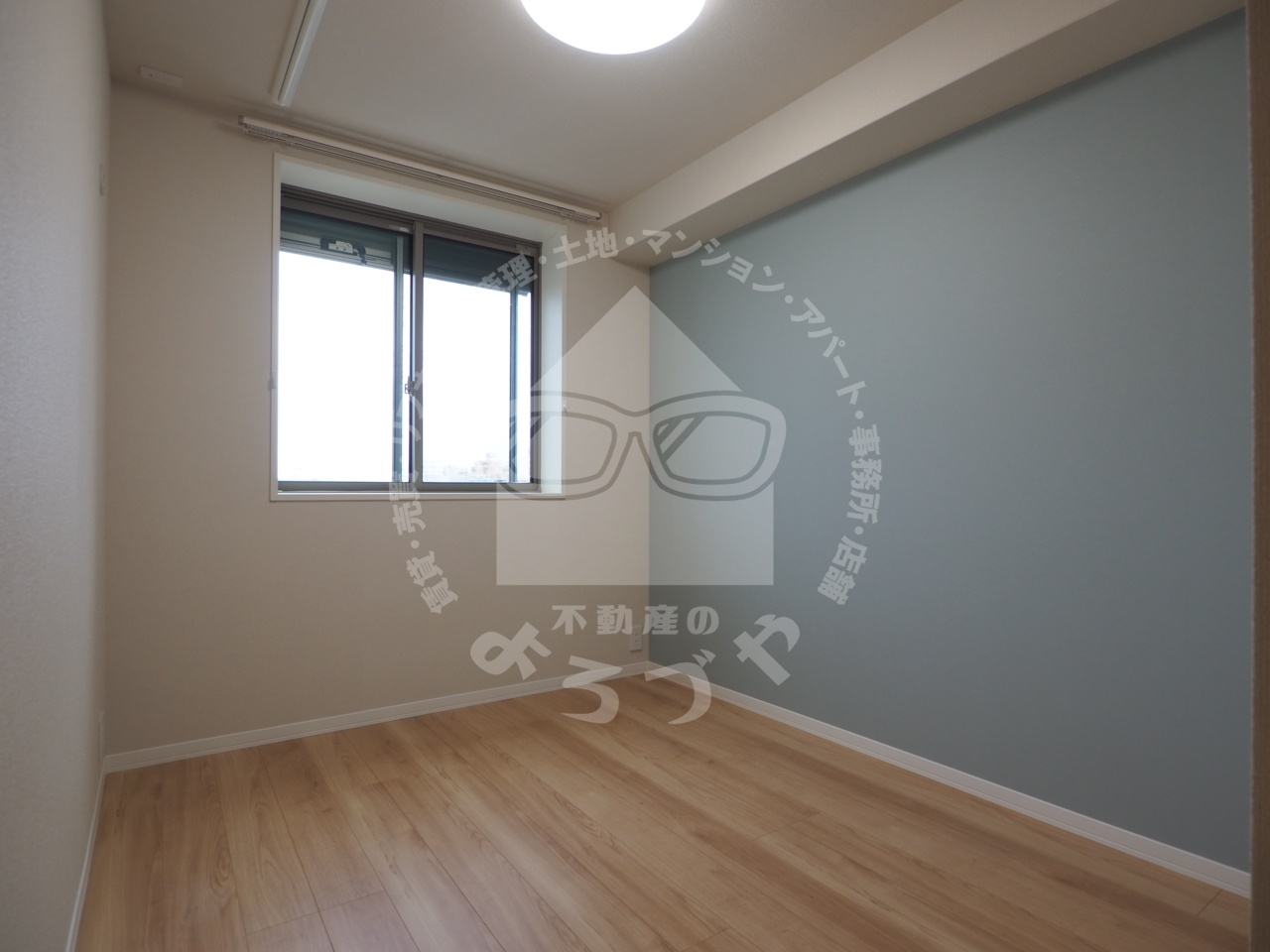 その他設備　梅雨時期や雨の日も安心の室内物干しが設置されています