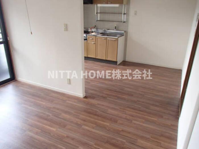 居室・リビング　リビングは12帖です☆