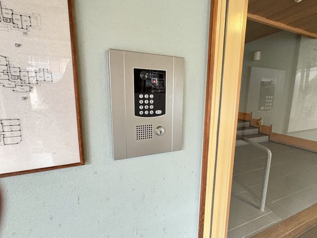 エントランス　モニター付きオートロック