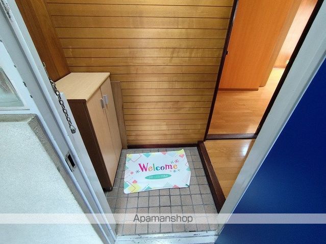 岡山電軌東山本線 西川緑道公園駅 徒歩5分 5階建 築50年の玄関写真