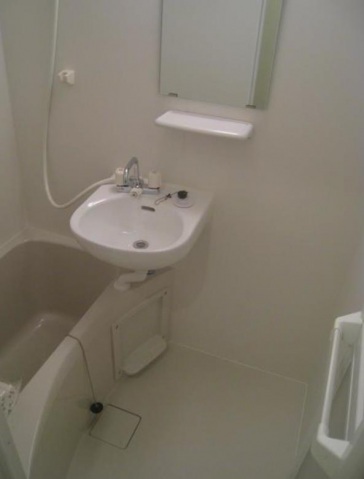 バス・シャワールーム　バス・トイレ別　浴室乾燥機