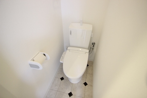 トイレ　※別号室の写真です。