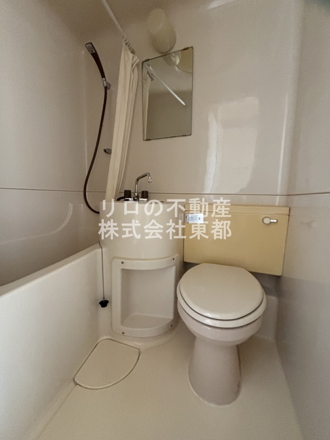 バス・シャワールーム　バストイレが一緒になってるとお掃除がしやすいです♪