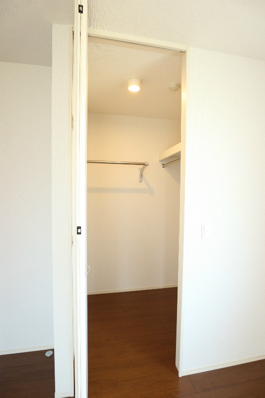 収納　ウォークインクローゼットで荷物が多くても安心