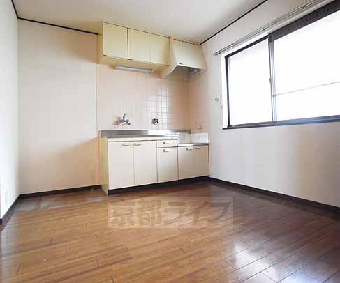 居室・リビング　広い部屋です。