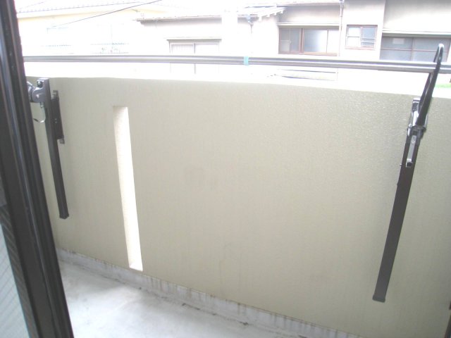 バルコニー　同物件他部屋の写真