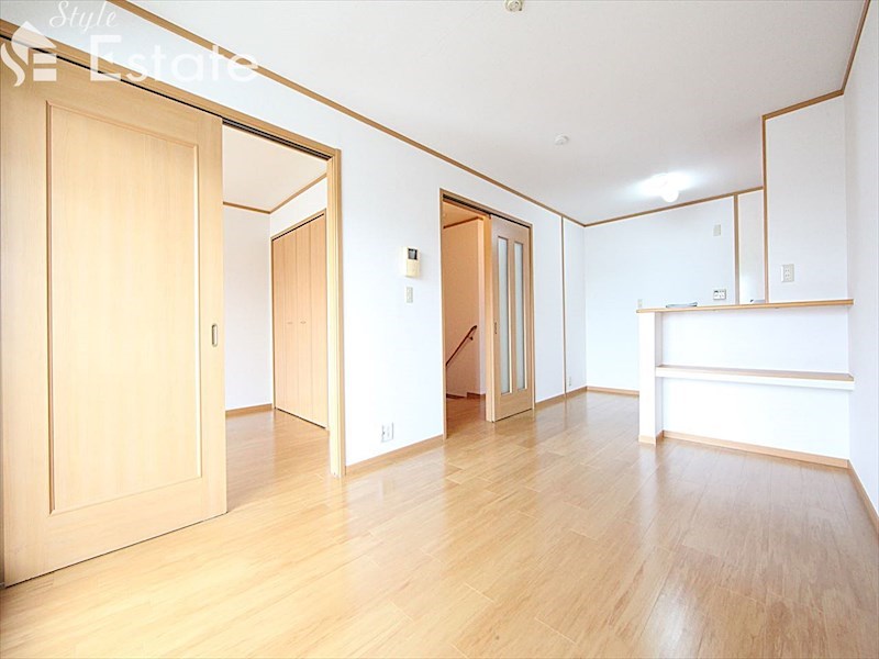 居室・リビング　内装