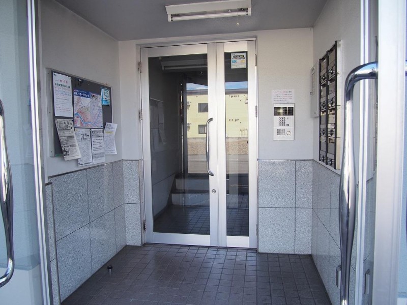 エントランス　エントランス