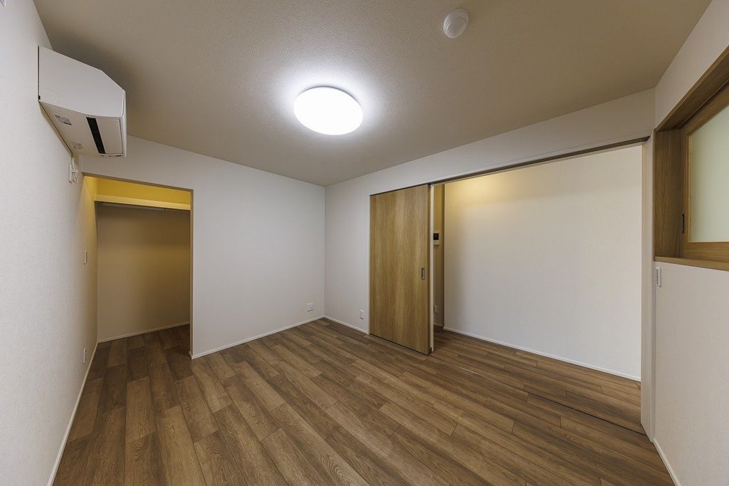 エントランス　駐車場