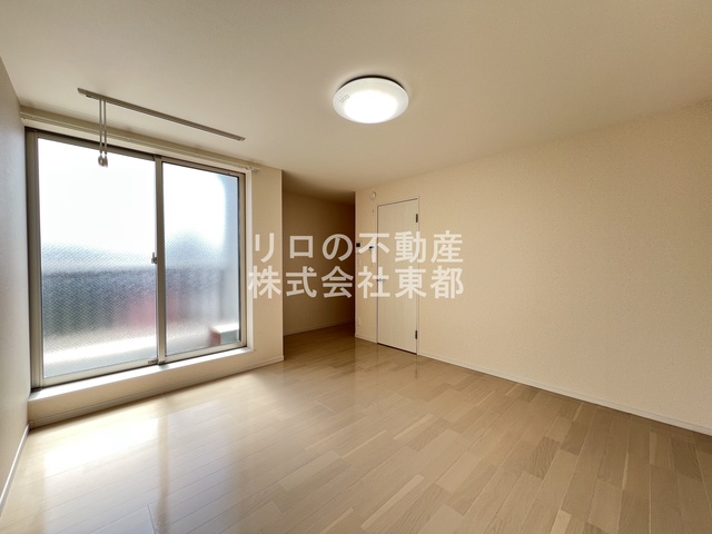 居室・リビング　明るい雰囲気で暮らしやすい！優しい質感の室内がオススメ☆