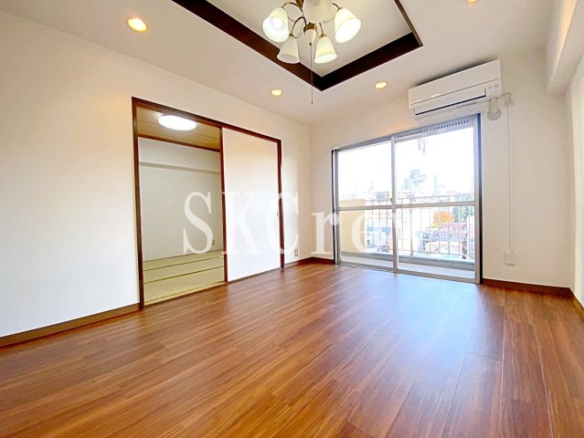 居室・リビング　別号室の写真です