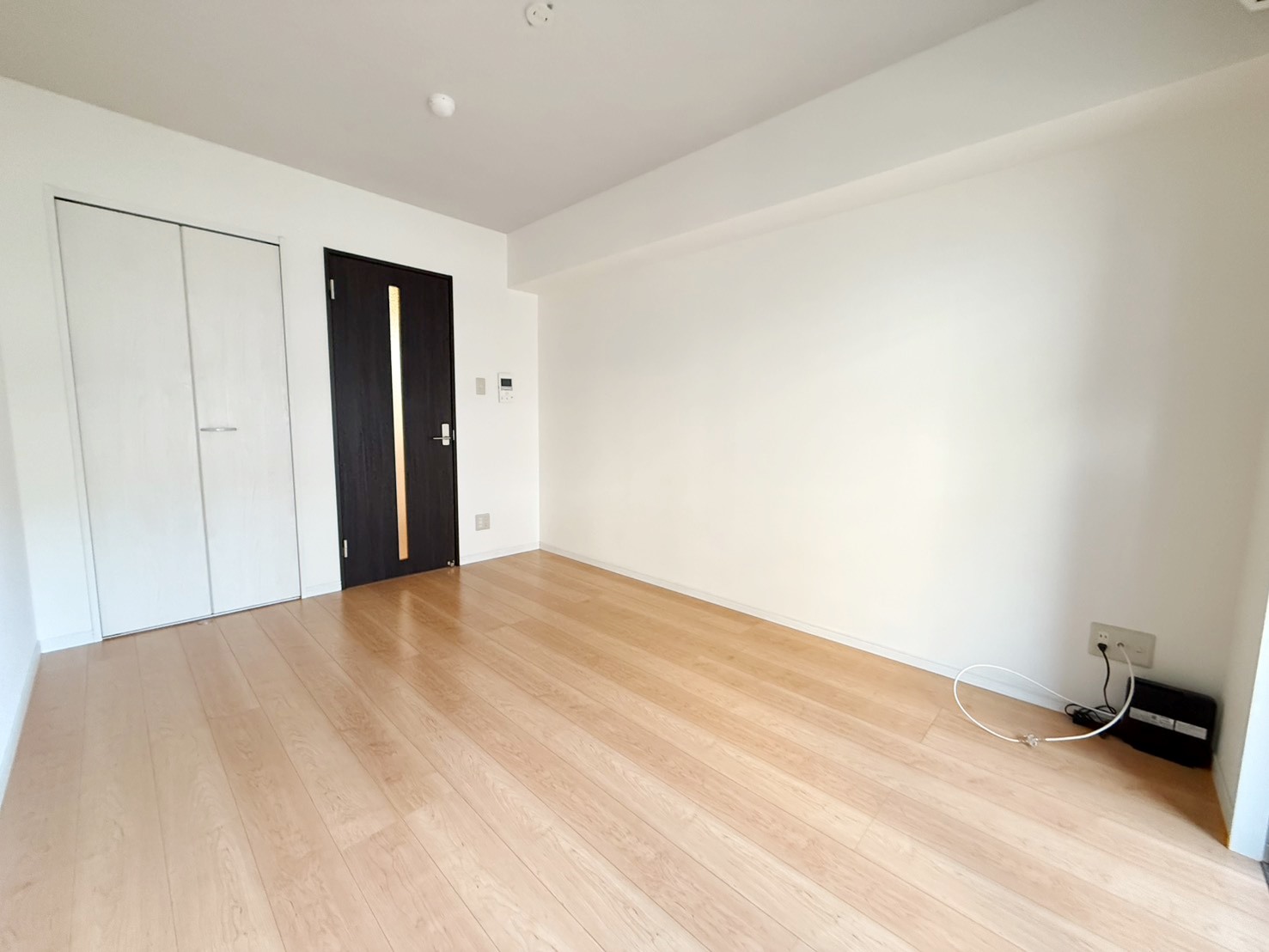 居室・リビング　※他室写真～現況優先