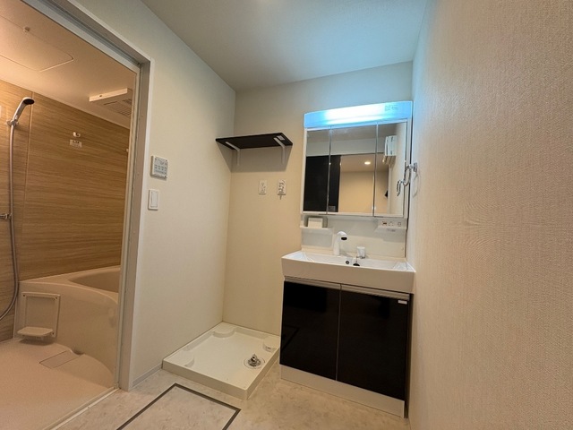 建物外観　省エネ性能ラベル