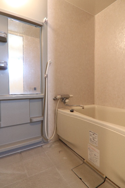 バス・シャワールーム　別室の参考写真です。※現況優先