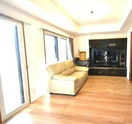 居室・リビング　こちらの居間で趣味の時間をお楽しみください