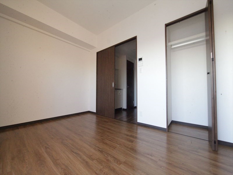 居室・リビング　洋室7帖　クローゼット付（収納充実してます）